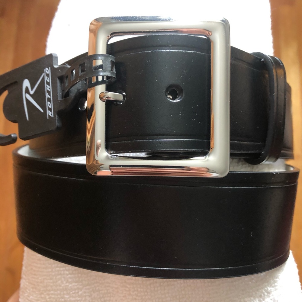 NEW. Black Leather Belt
